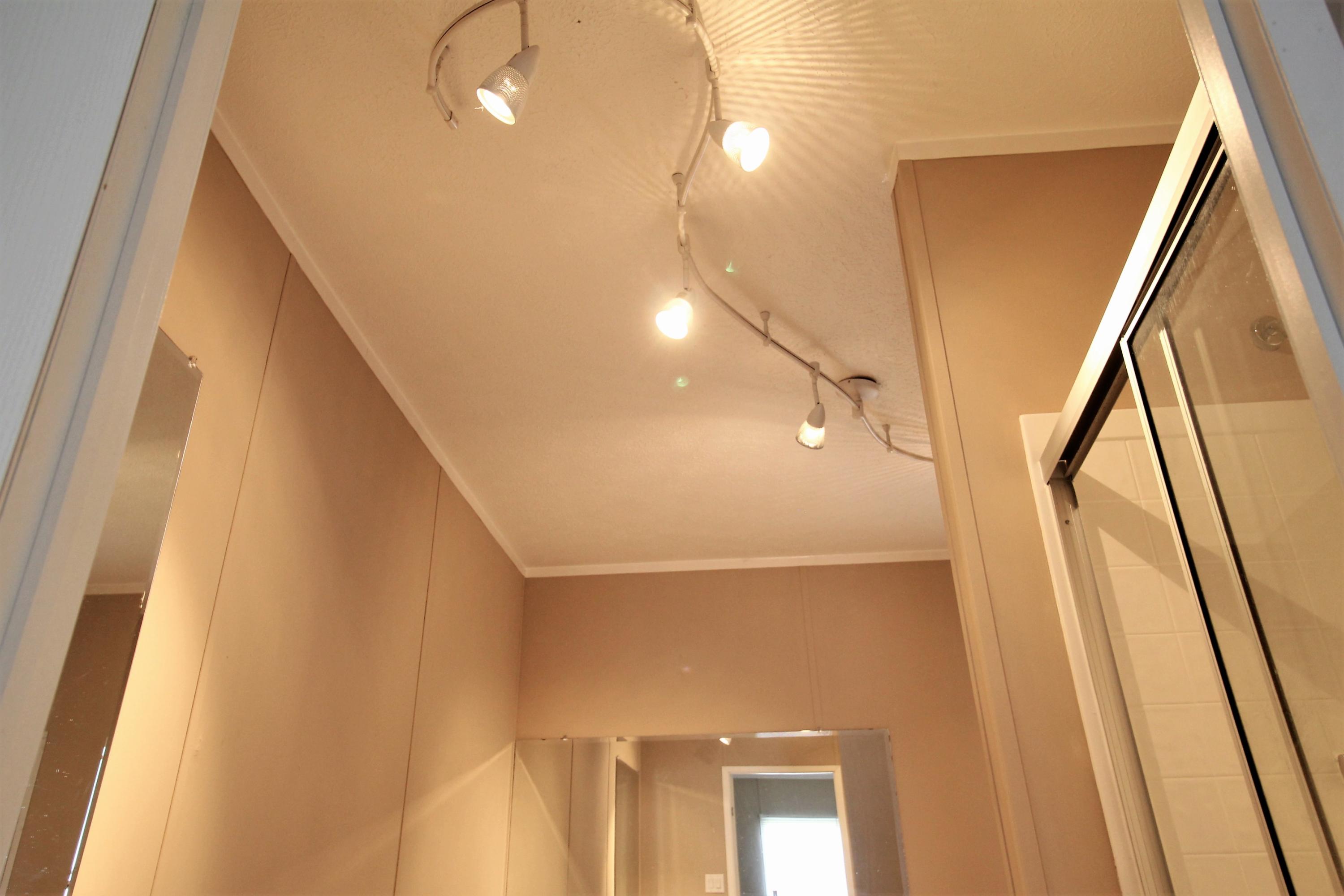 CREEK HOLLOW ESTATES UNIT 2 - Residential