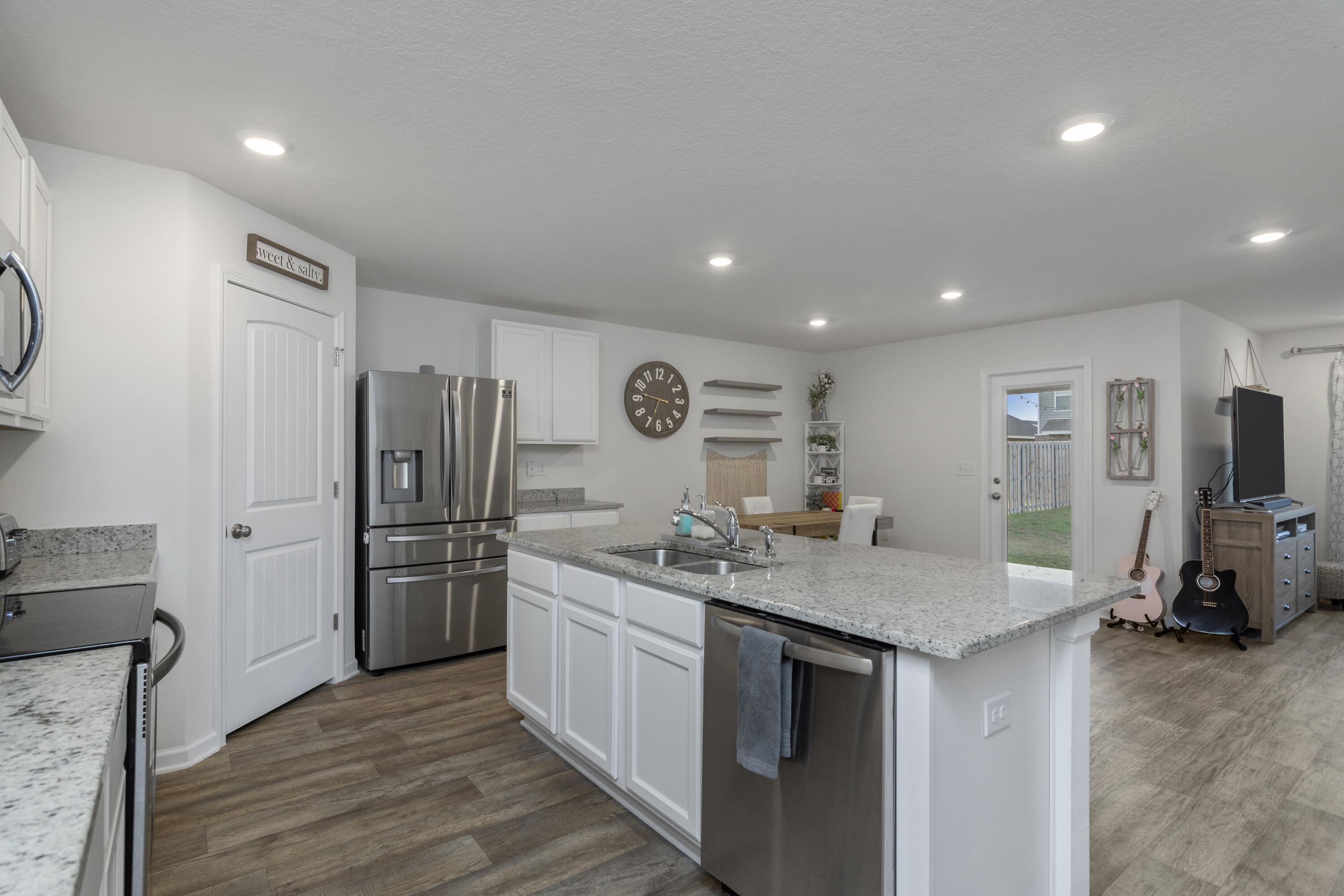 Redstone Commons - Residential