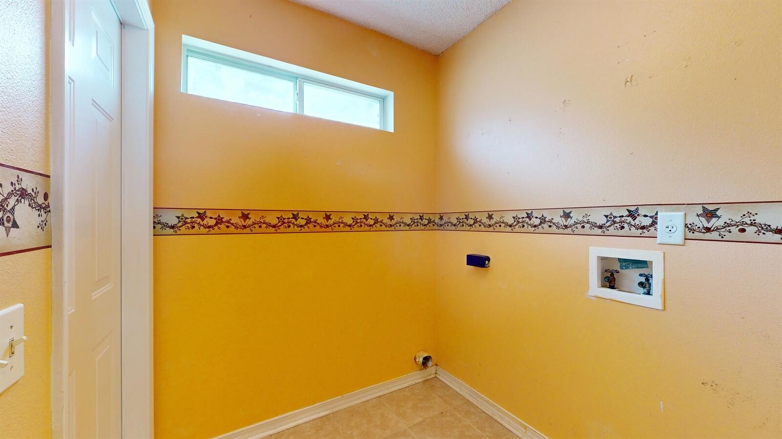 LIGHTHOUSE POINTE - Residential