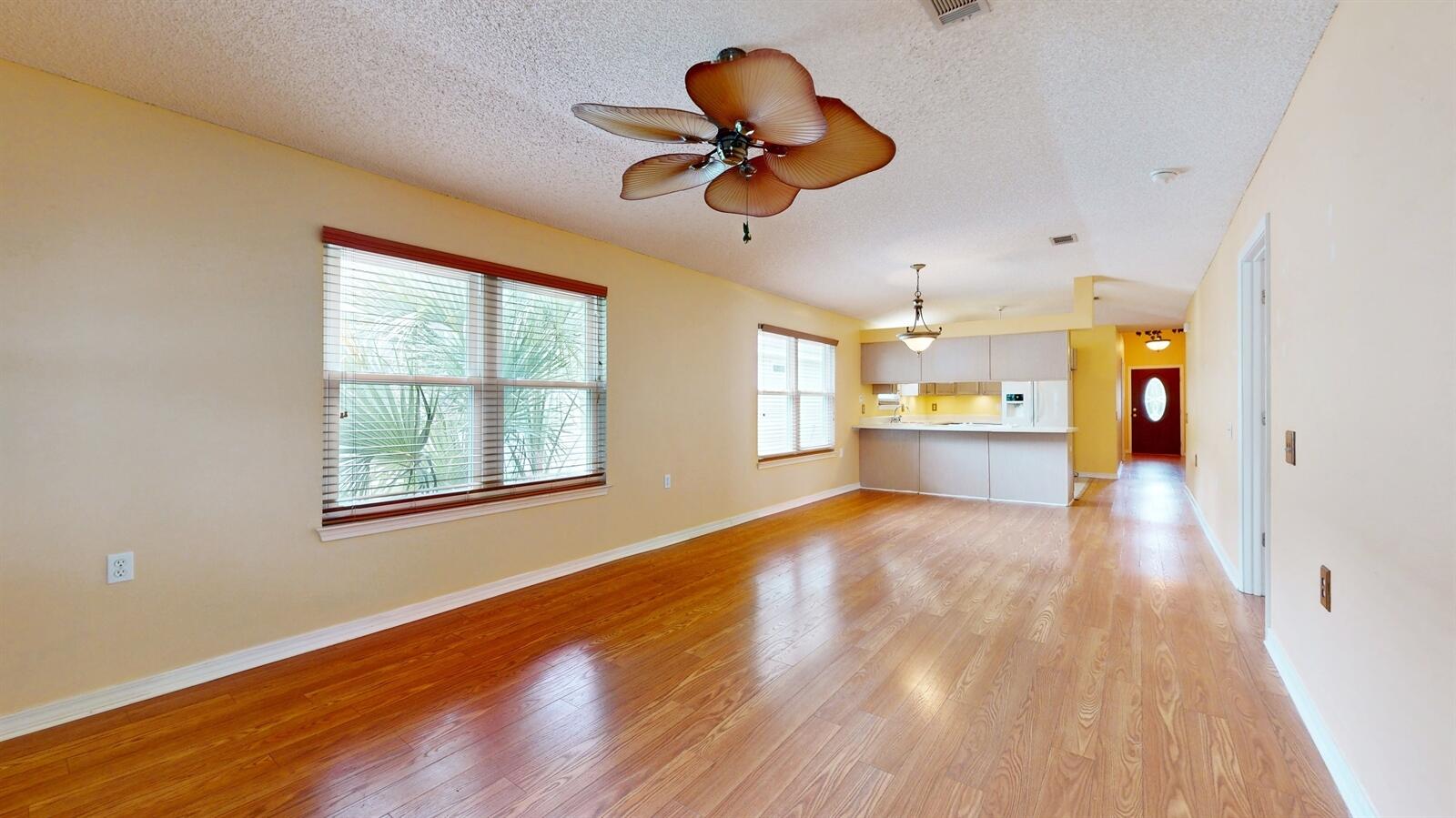 LIGHTHOUSE POINTE - Residential