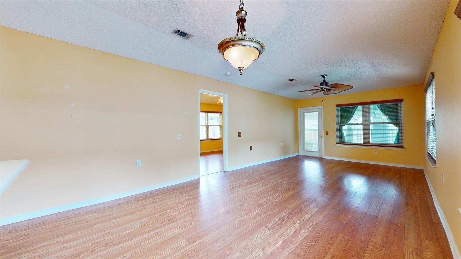 LIGHTHOUSE POINTE - Residential