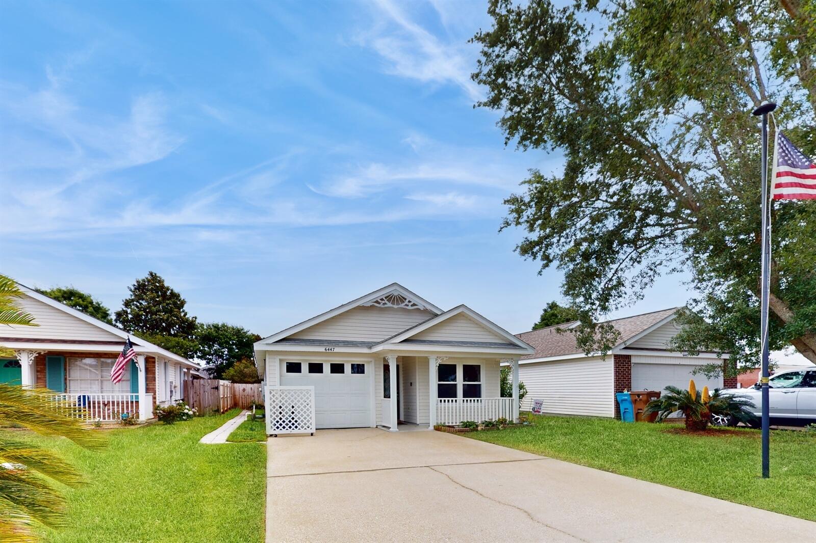 LIGHTHOUSE POINTE - Residential