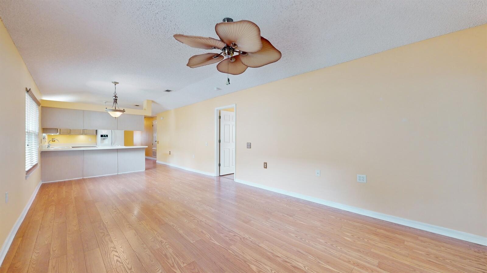 LIGHTHOUSE POINTE - Residential