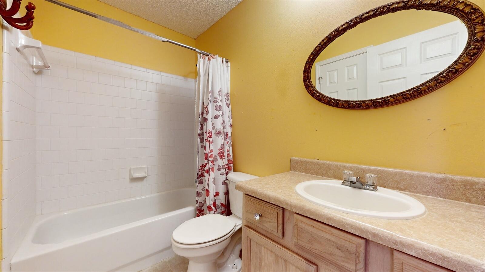 LIGHTHOUSE POINTE - Residential