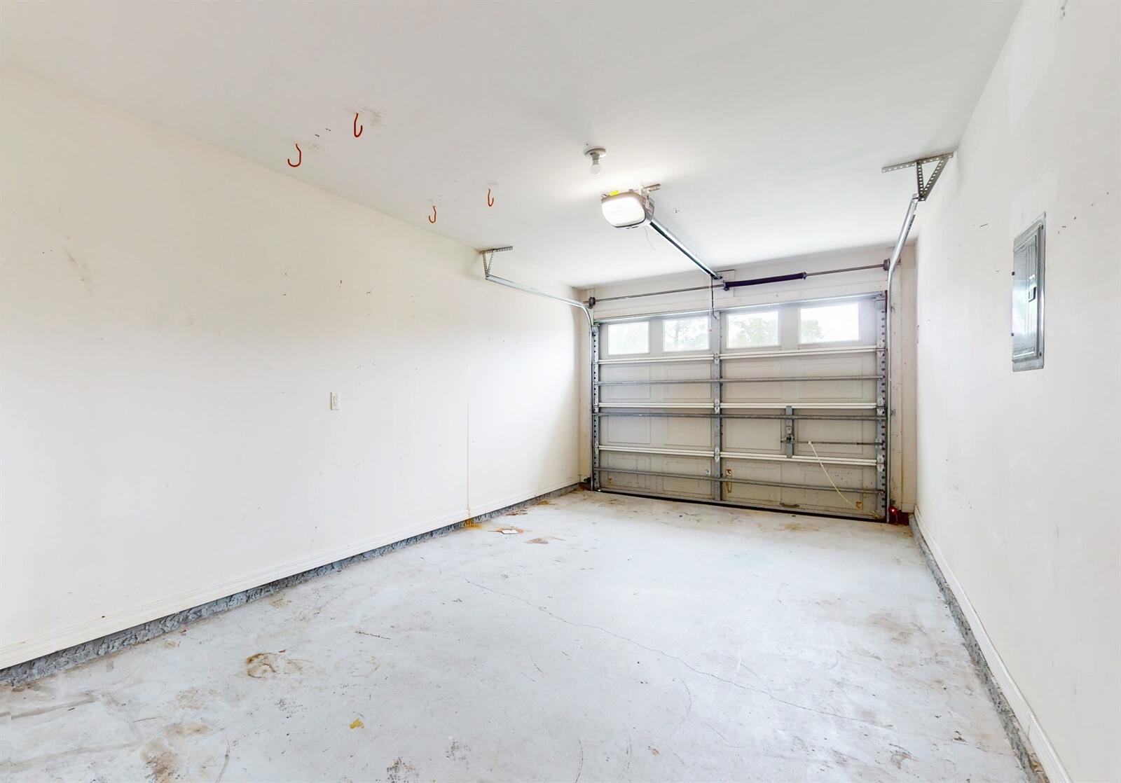 LIGHTHOUSE POINTE - Residential