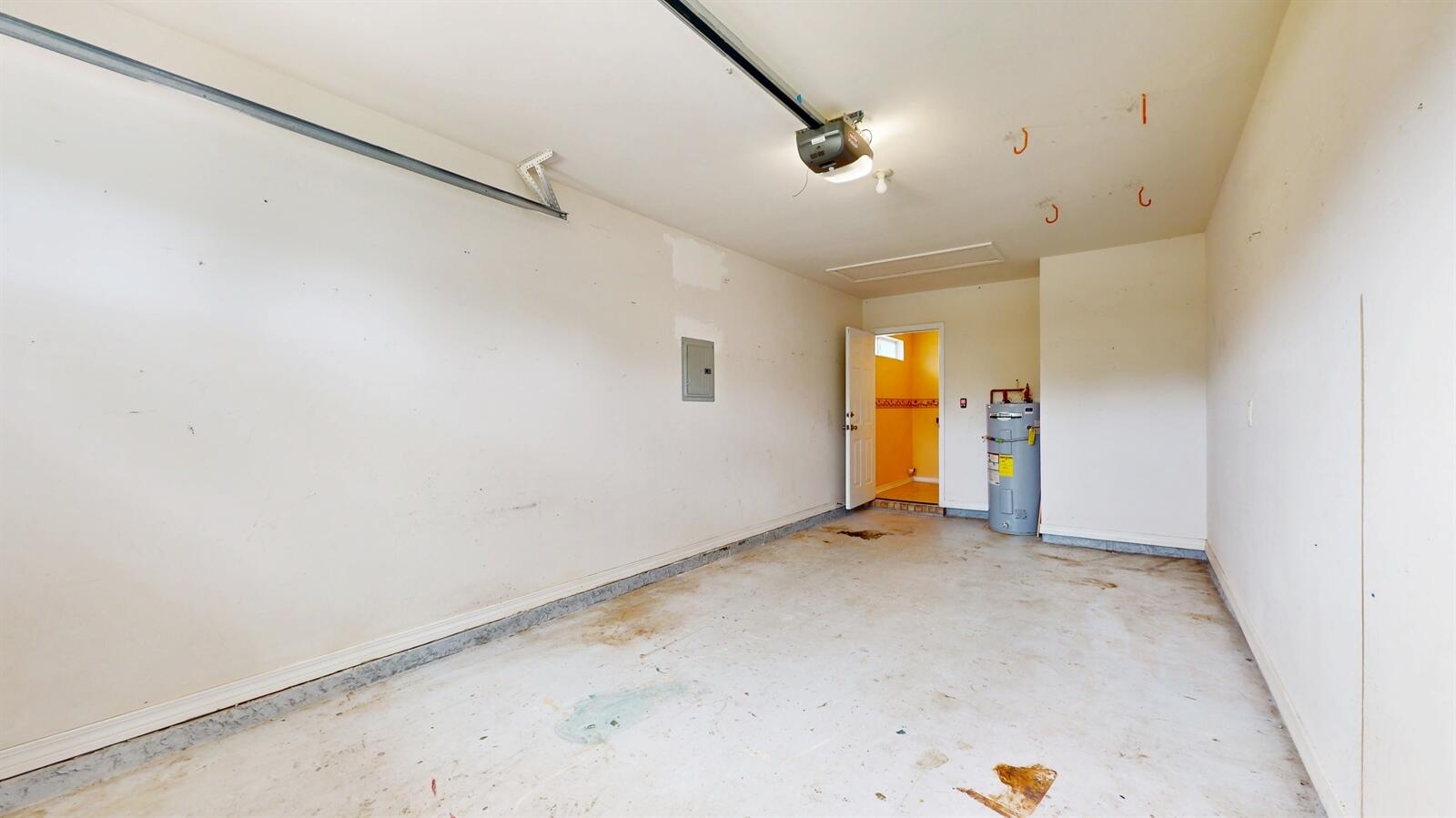 LIGHTHOUSE POINTE - Residential