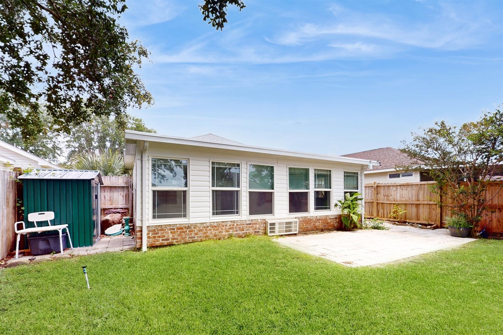 LIGHTHOUSE POINTE - Residential