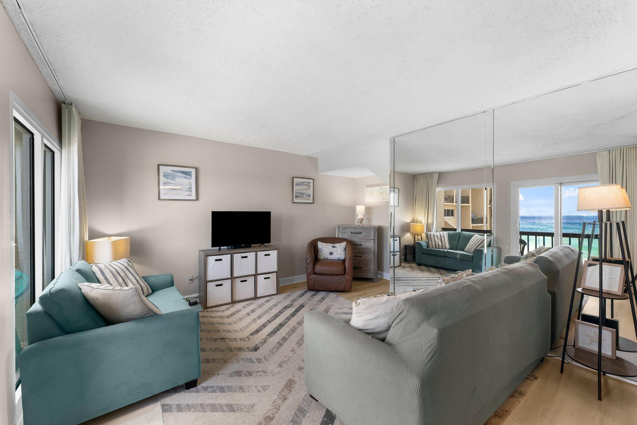 PINNACLE PORT - Residential