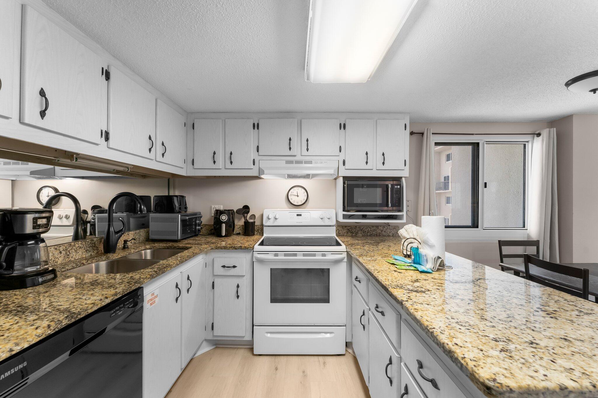 PINNACLE PORT - Residential
