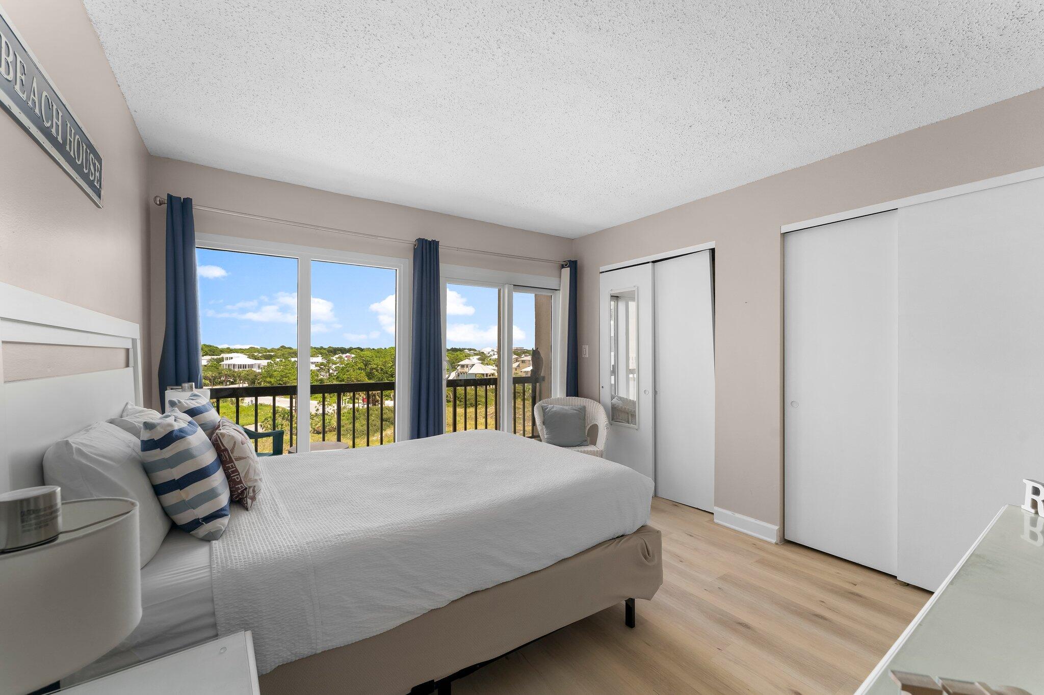 PINNACLE PORT - Residential