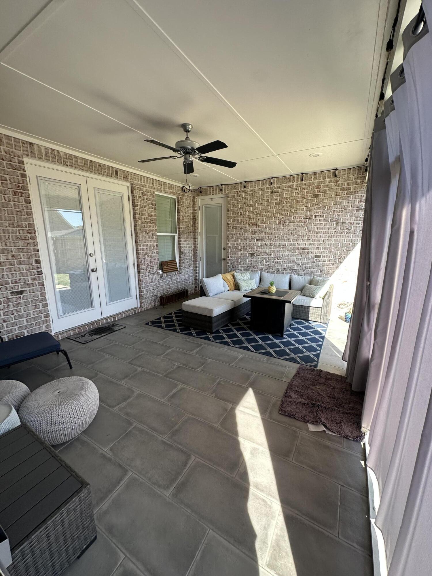 MAGNOLIA WOODS PHASE III - Residential Lease