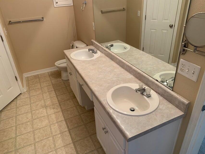 HAMPTON RIDGE - Residential Lease