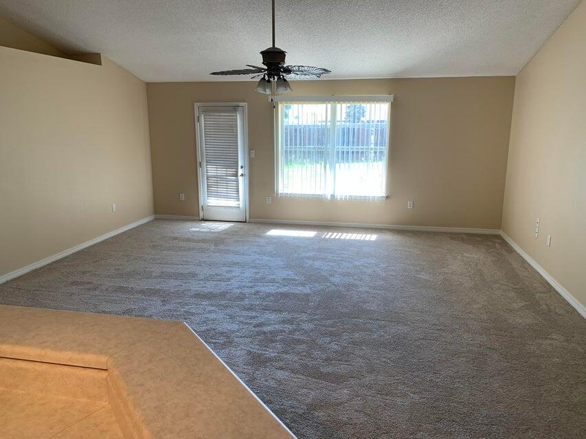 HAMPTON RIDGE - Residential Lease