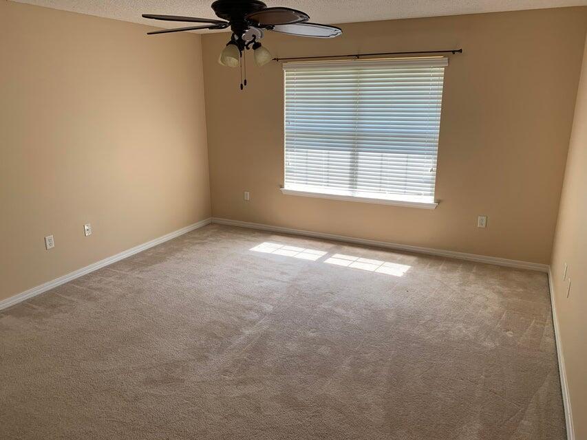 HAMPTON RIDGE - Residential Lease