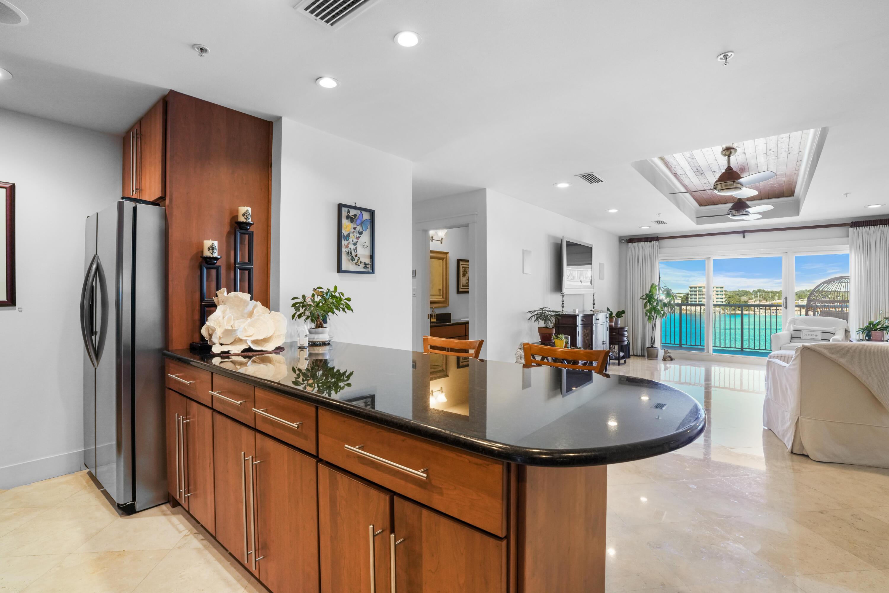 SUN KING TOWERS PH 1 - Residential