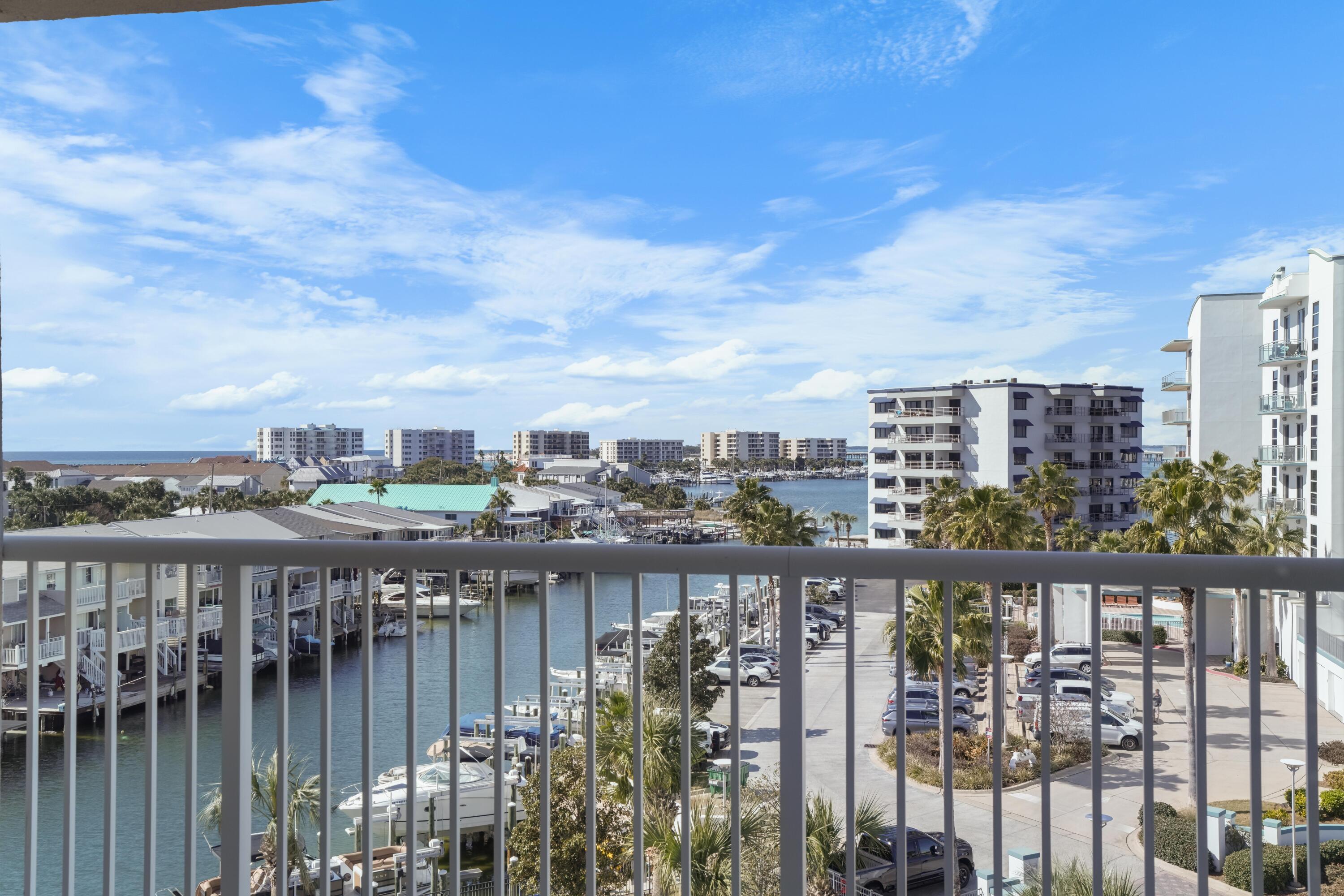 SUN KING TOWERS PH 1 - Residential
