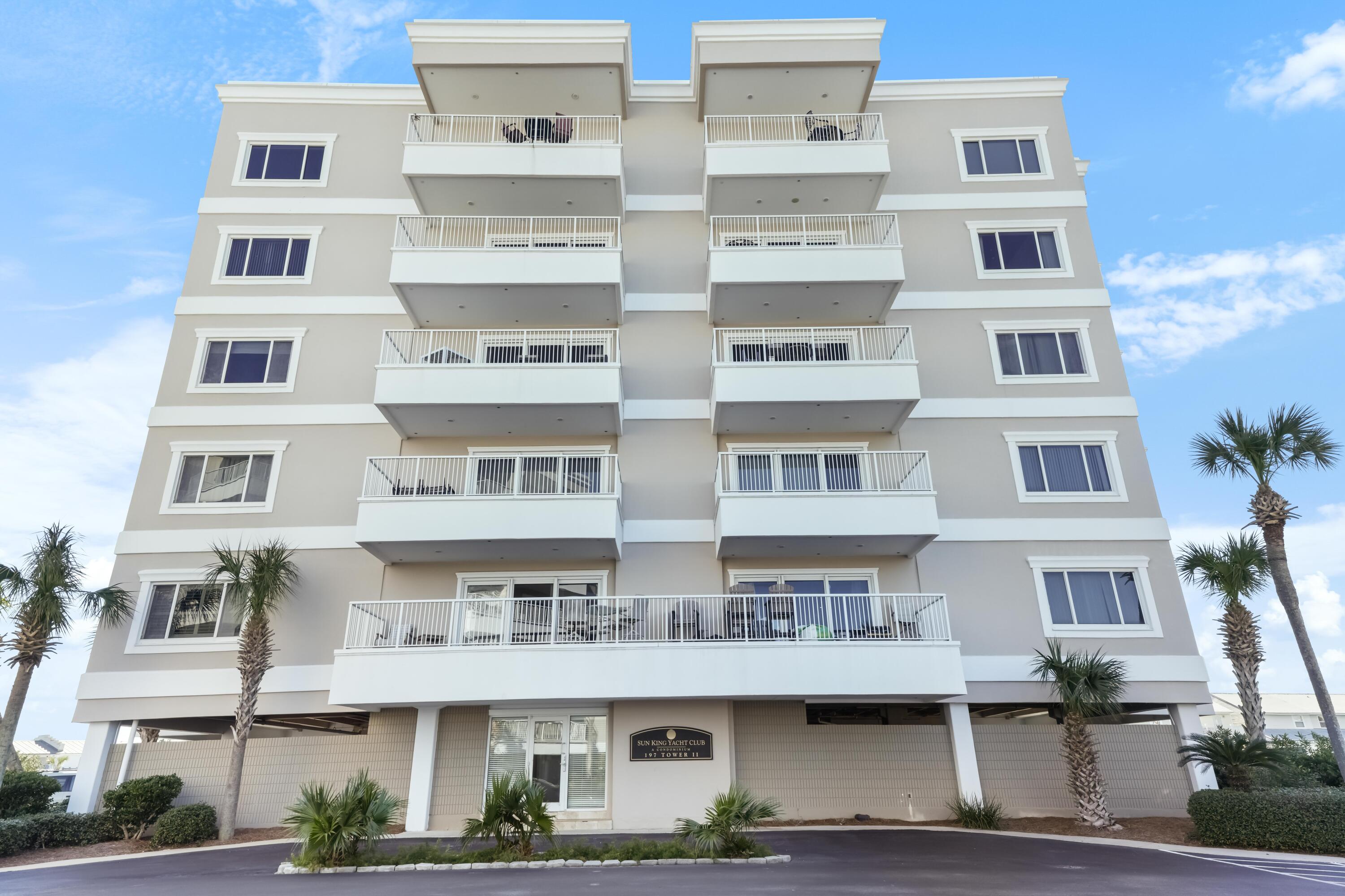 SUN KING TOWERS PH 1 - Residential