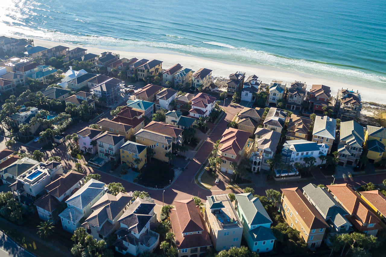 DESTINY BY THE SEA - Land