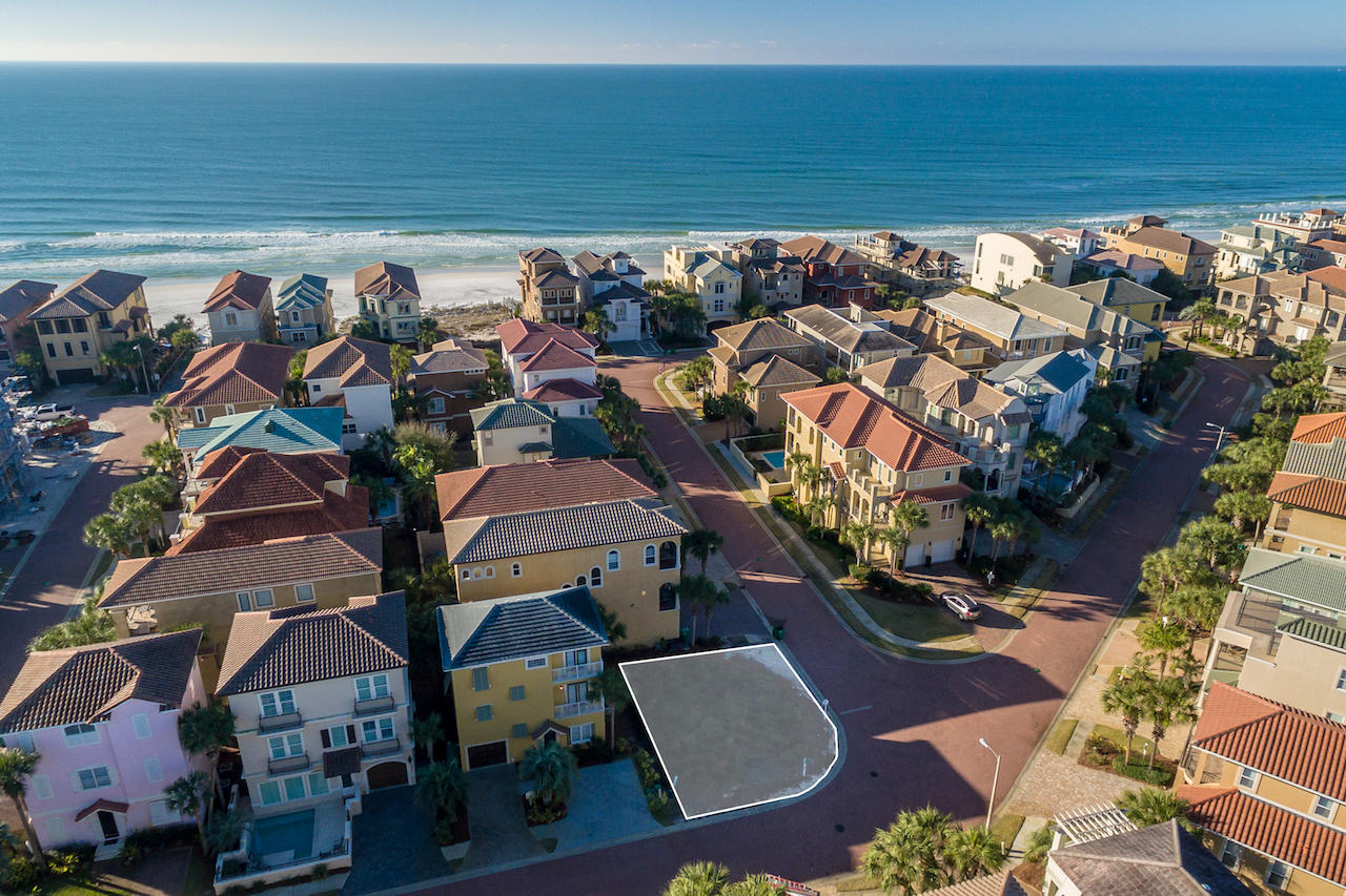 DESTINY BY THE SEA - Land