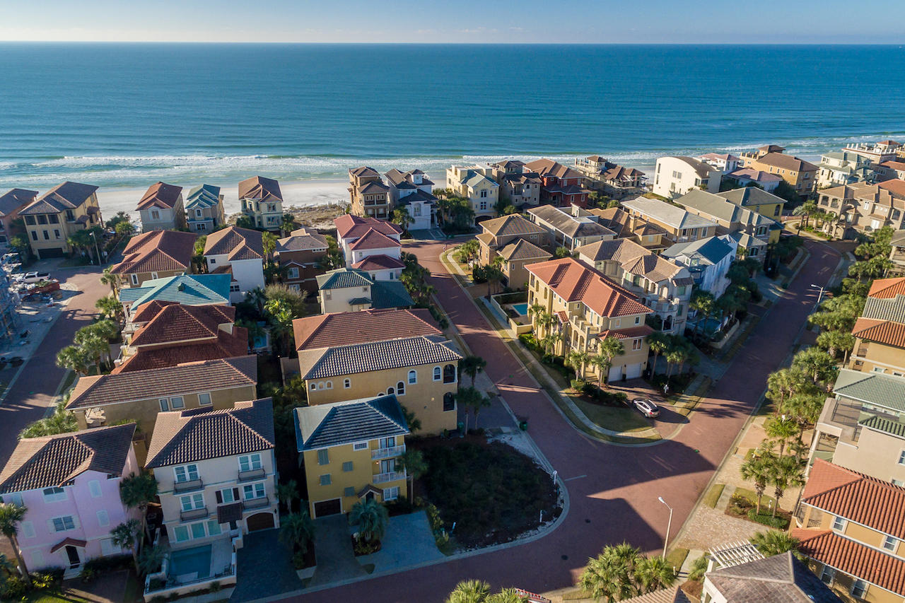 DESTINY BY THE SEA - Land