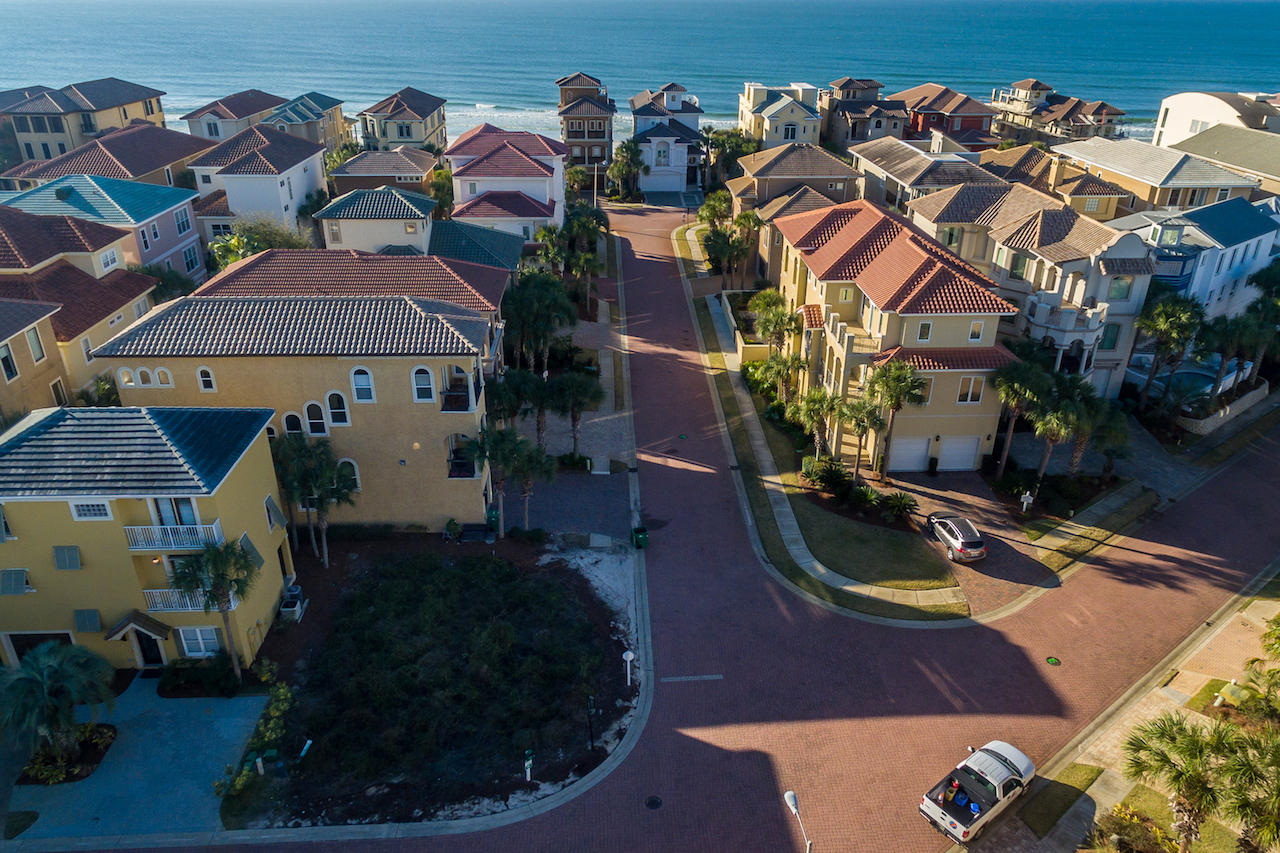 DESTINY BY THE SEA - Land