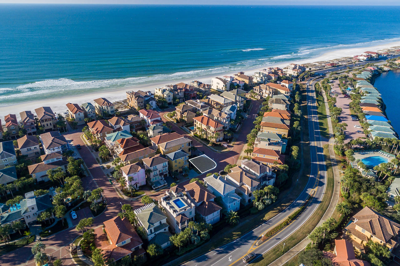 DESTINY BY THE SEA - Land