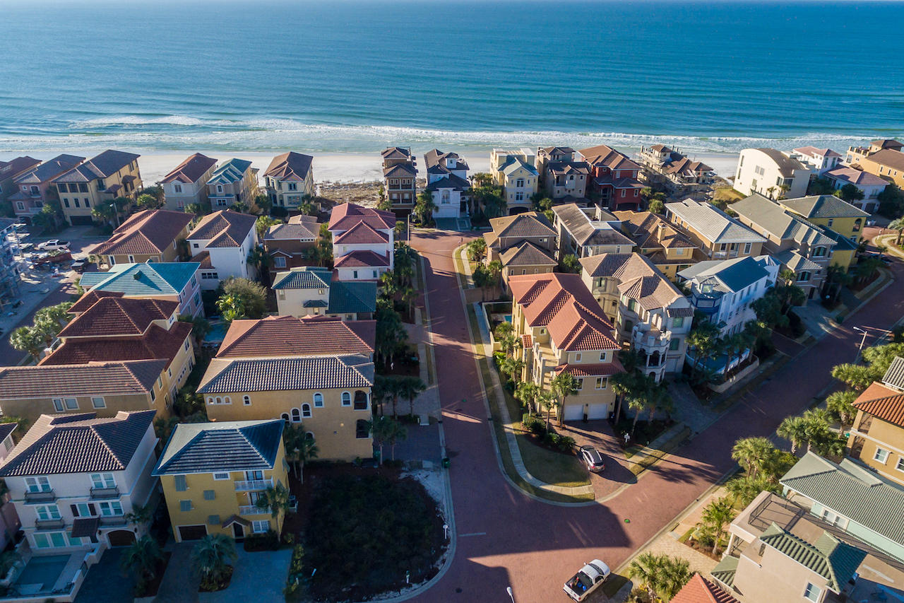 DESTINY BY THE SEA - Land