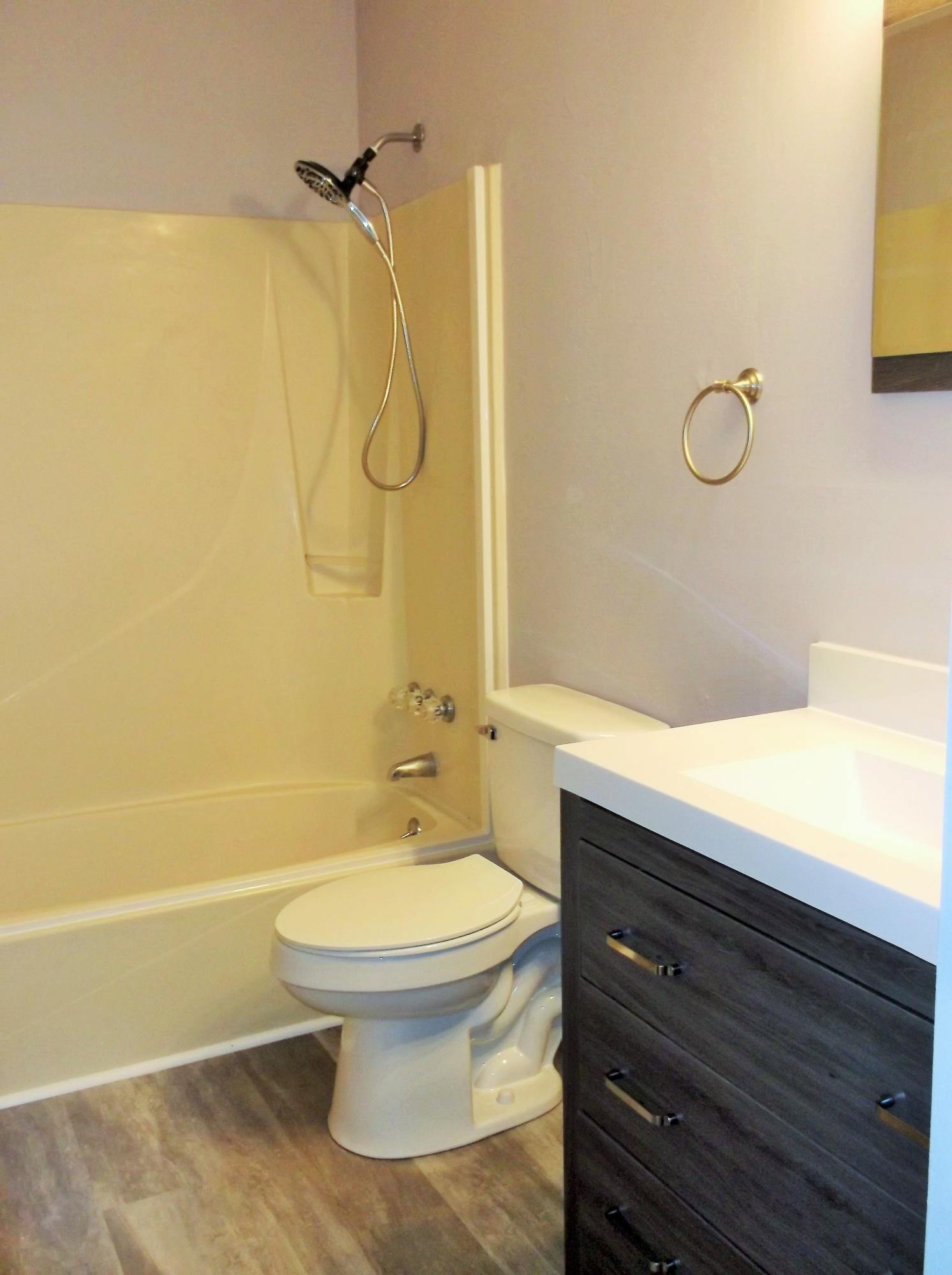 VIKING MANOR PH 1 - Residential