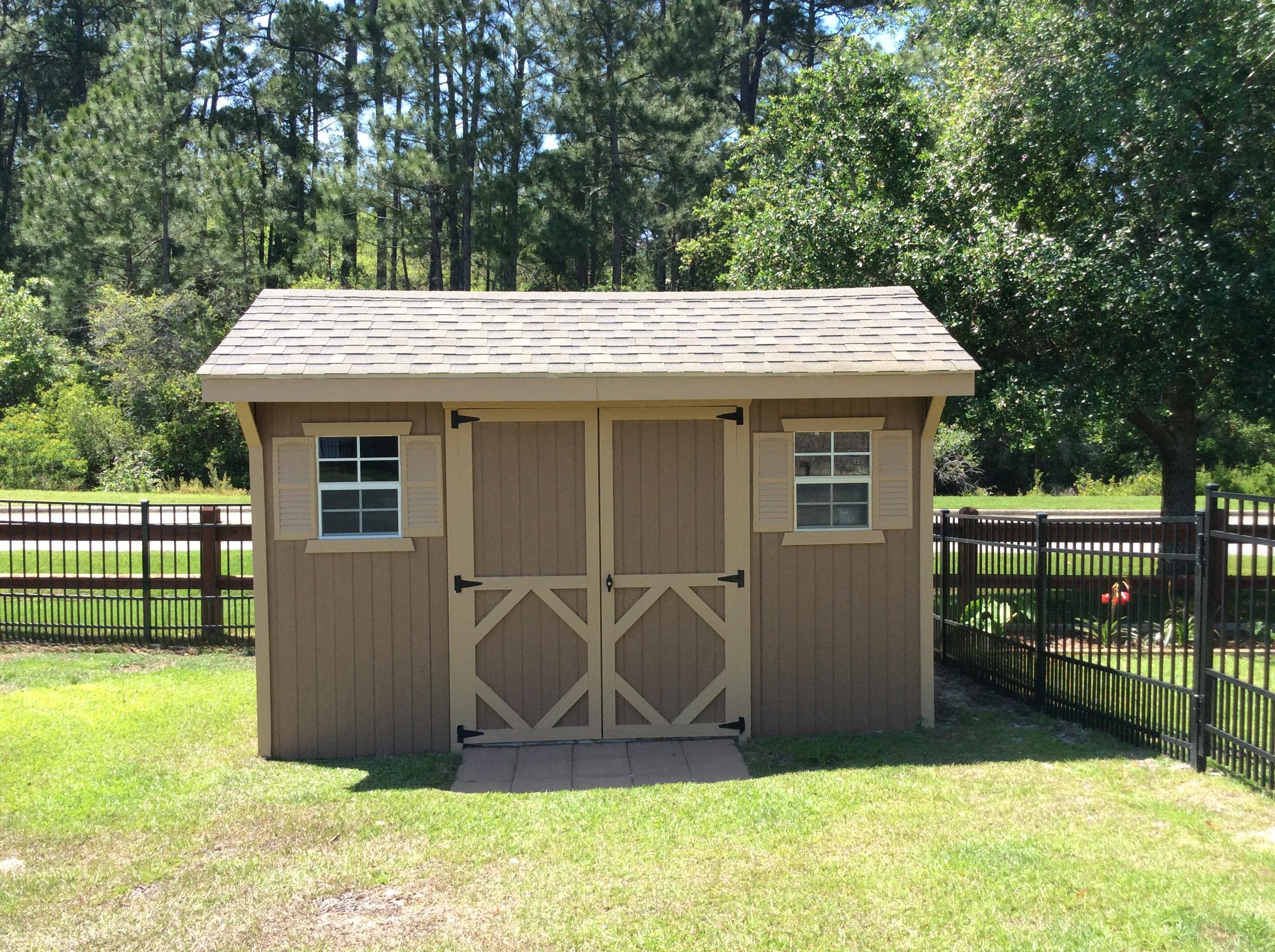 WHISPERING LAKE - Residential