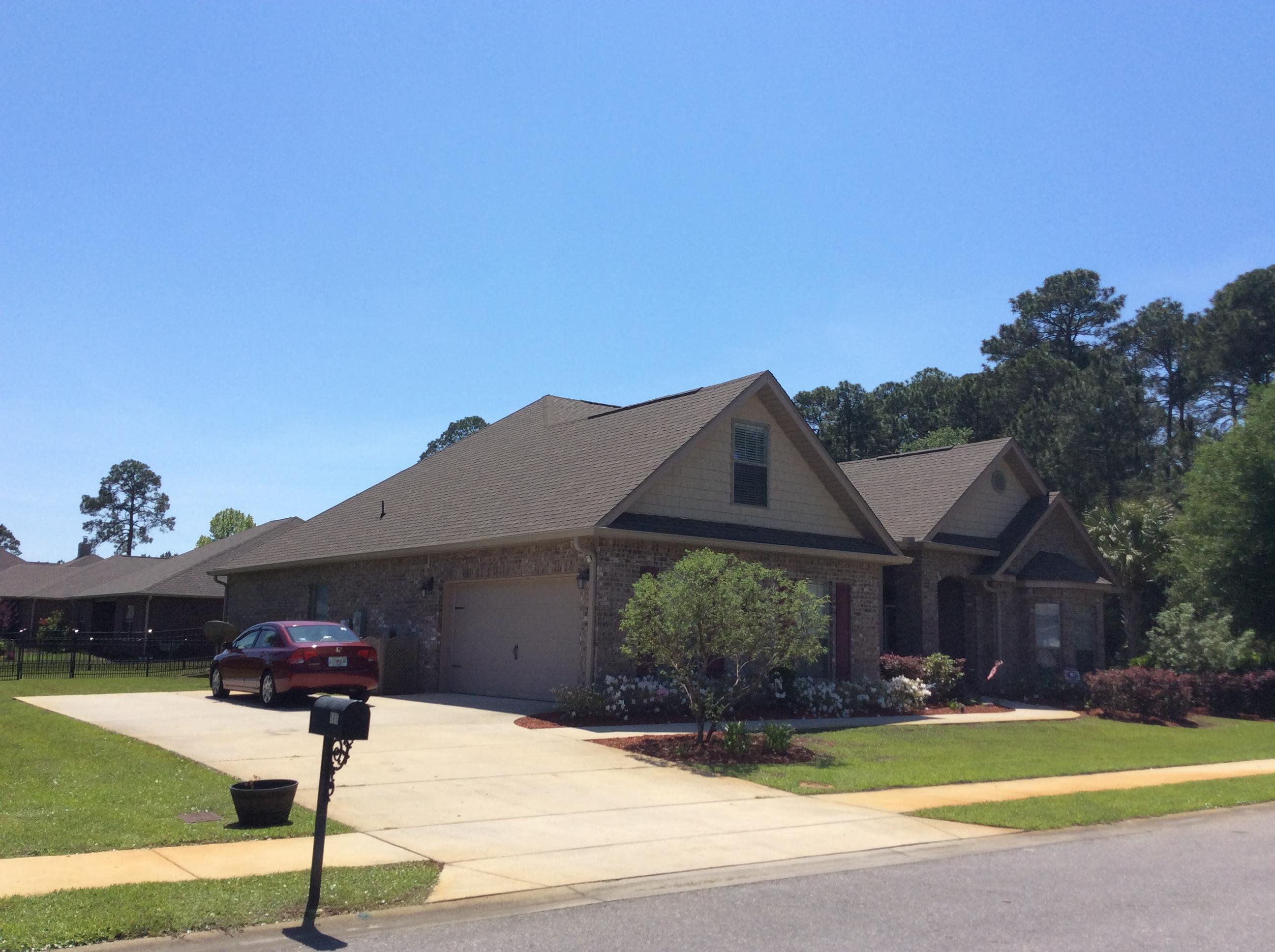 WHISPERING LAKE - Residential