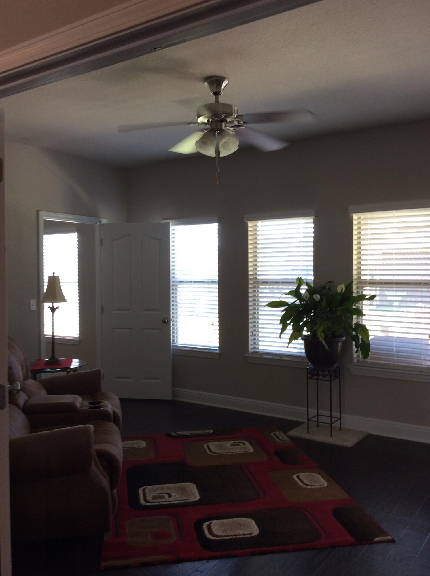 WHISPERING LAKE - Residential