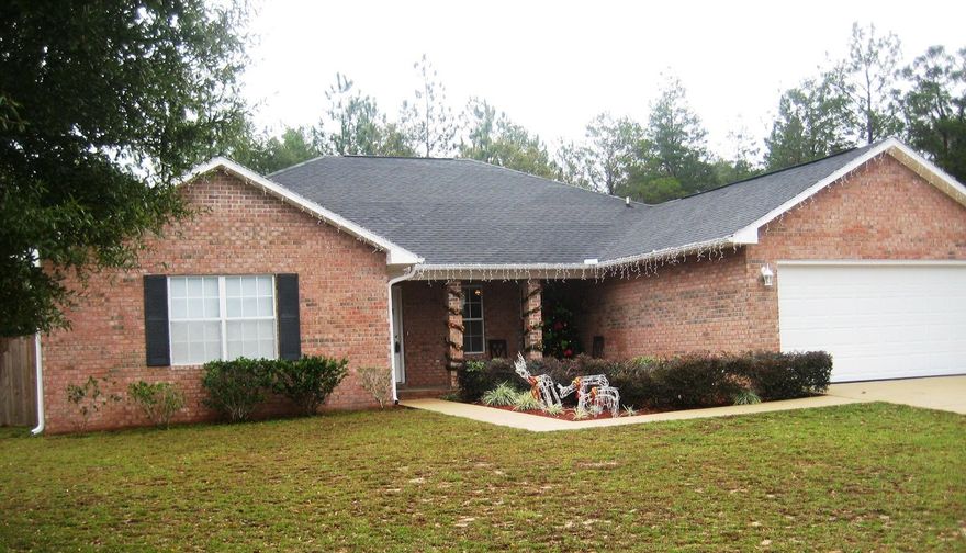 AWESOME 4/2, 2049 SQ FT HOME in OLD BETHEL ESTATES! Vaulted ceiling and open floor plan grab your attention immediately. Entertain in your formal dining room or enjoy more casual meals from your dinette area in the kitchen. Wood cabinets, sleek black appliances and a large snack bar finish out the kitchen. The spacious master bedroom has an elegant tray ceiling. A garden tub, separate shower, his & her sinks and a large, custom walk-in closet accent the master bath. With 3 additional bedrooms, there is plenty of room for a second living area, play room or office. Also features an indoor laundry room. The large back yard is fenced with plenty of room for relaxation, play, or adding a pool. Underground utilities. 1 yr basic home warranty included. Make Appt today - this one won't last long!