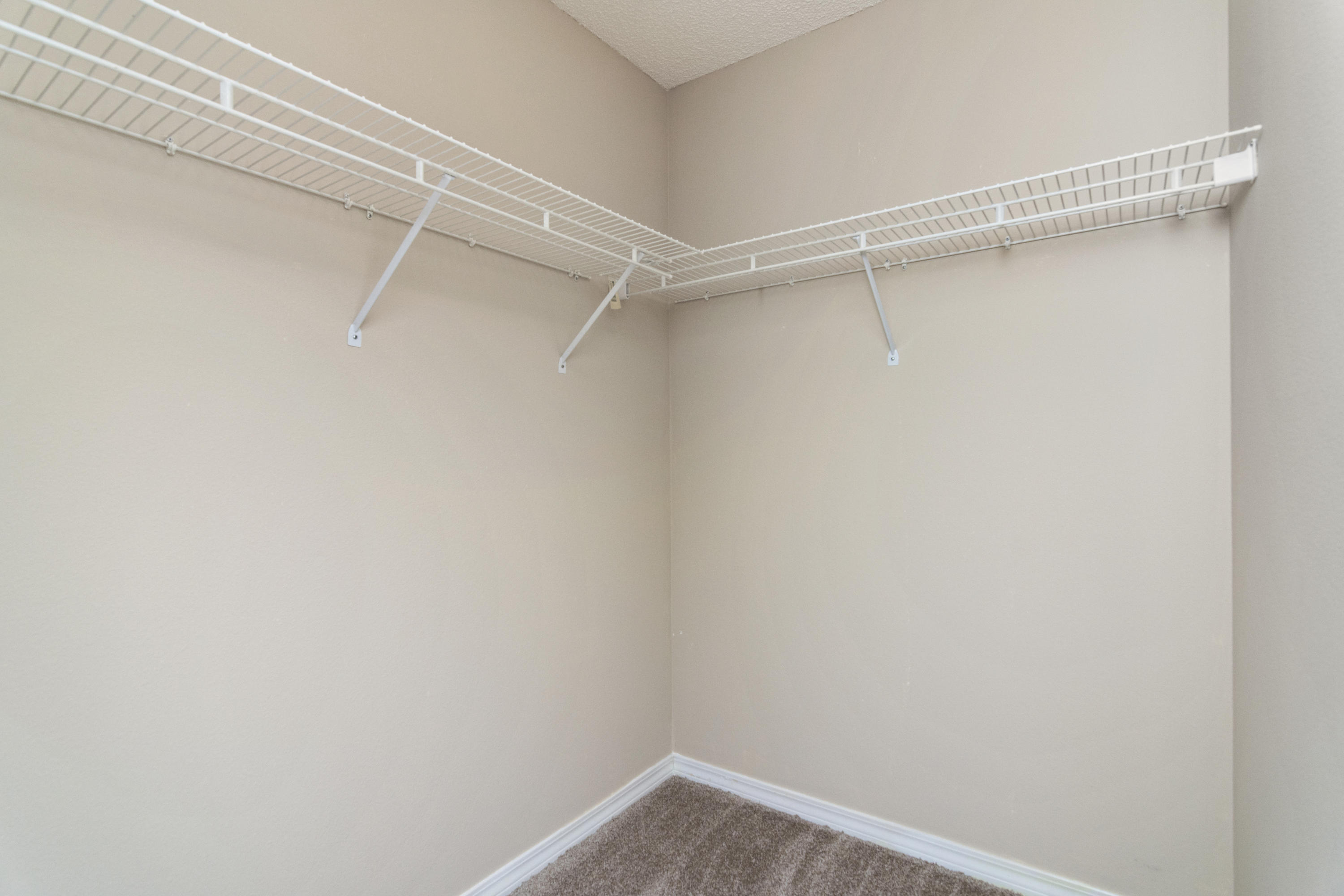 COUNTRY BREEZE ESTATES - Residential