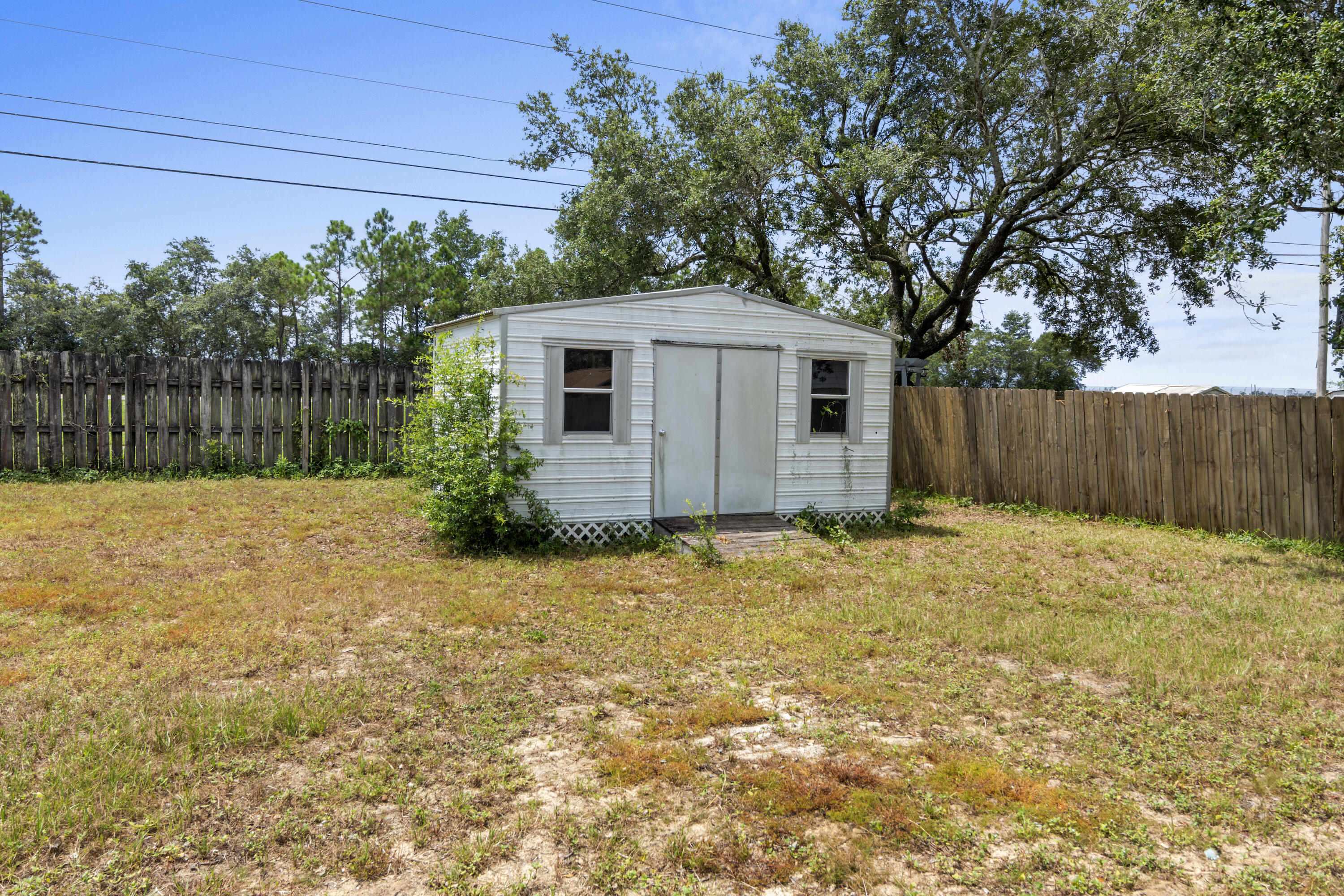 COUNTRY BREEZE ESTATES - Residential