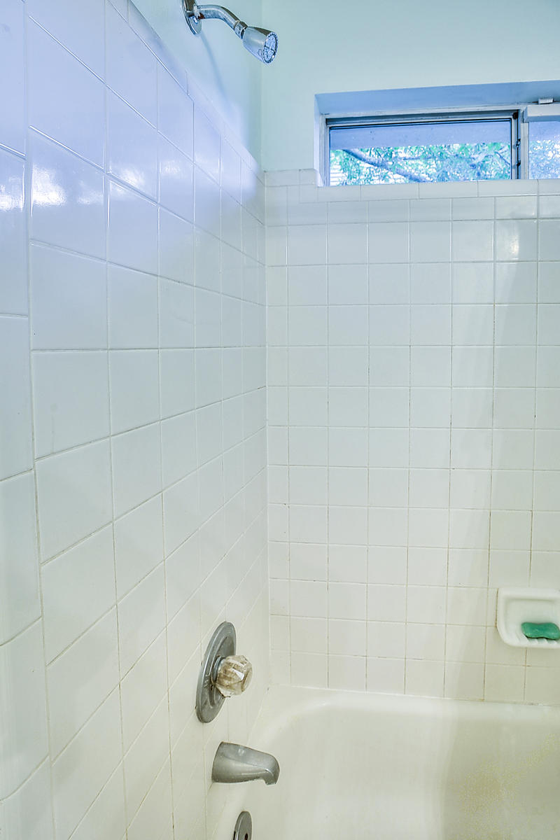 PARKWOOD ESTATES PH 1 BLUEWATER BAY - Residential