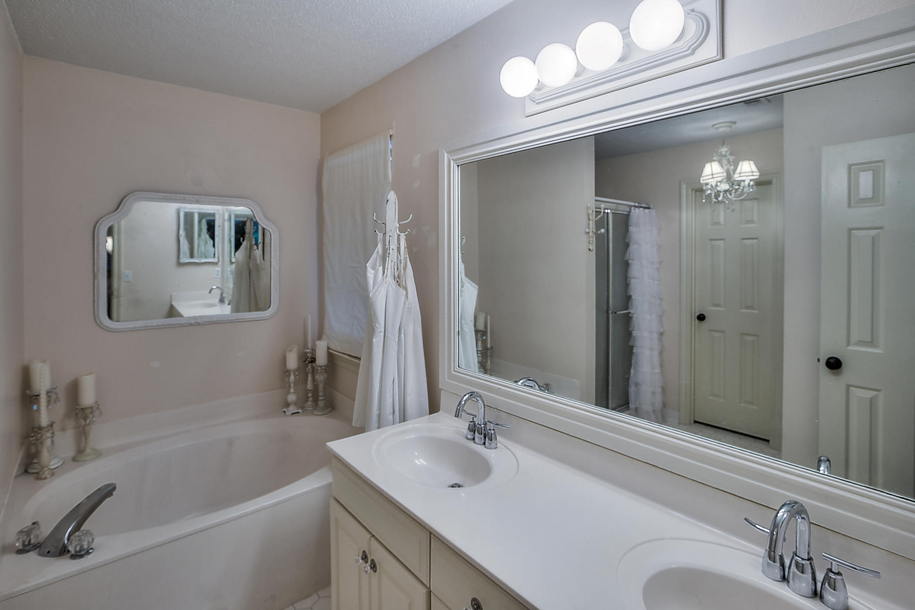 PARKWOOD ESTATES PH 1 BLUEWATER BAY - Residential