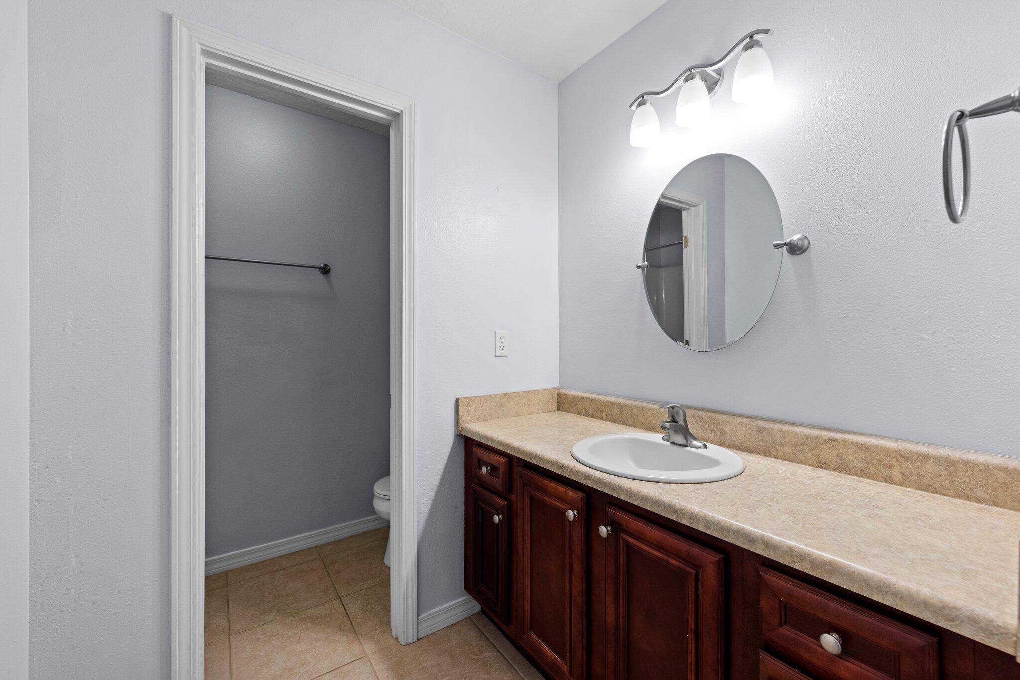 CASA LOMA S/D 1ST ADDN - Residential Lease