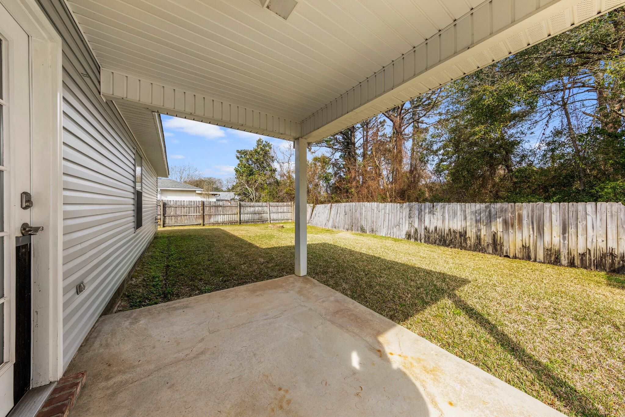 CASA LOMA S/D 1ST ADDN - Residential Lease