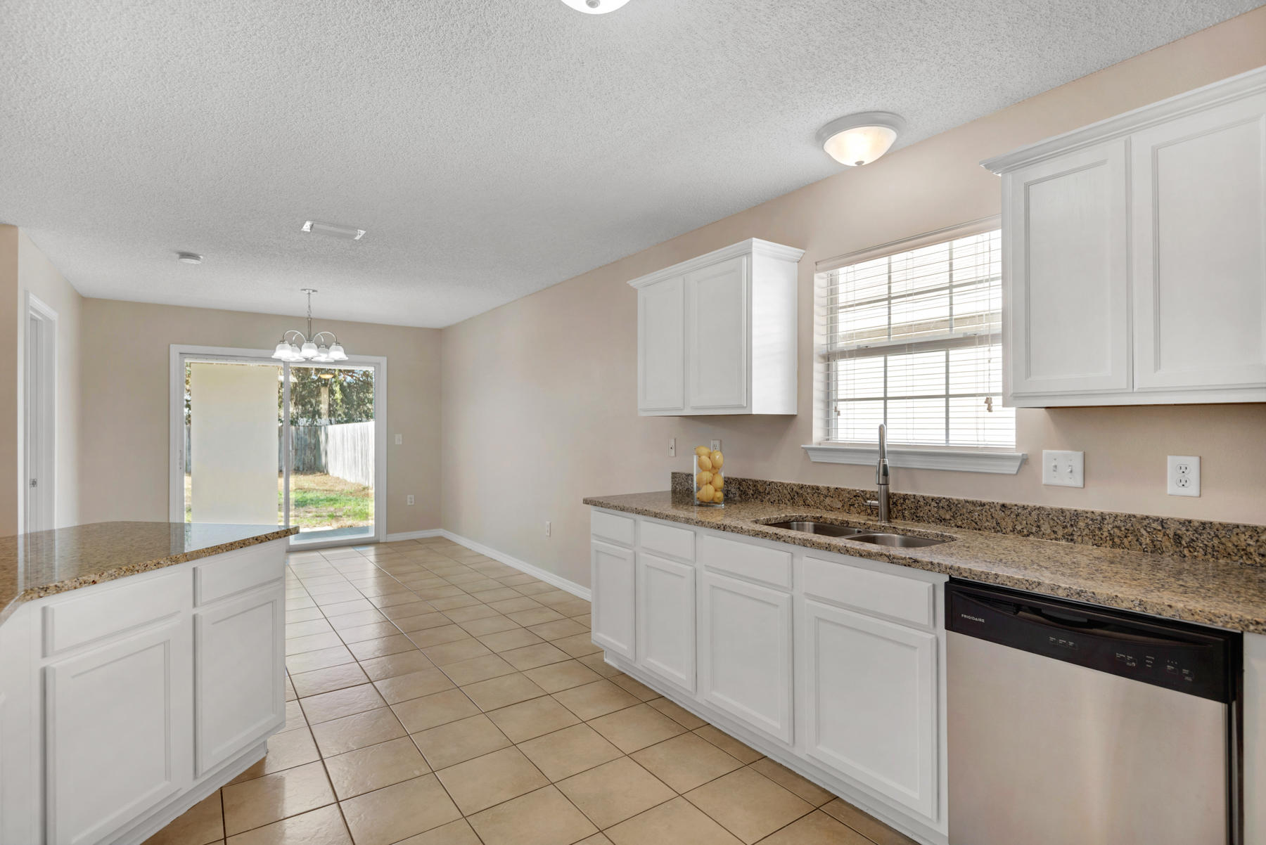 VILLA TASSO TOWN OF - Residential