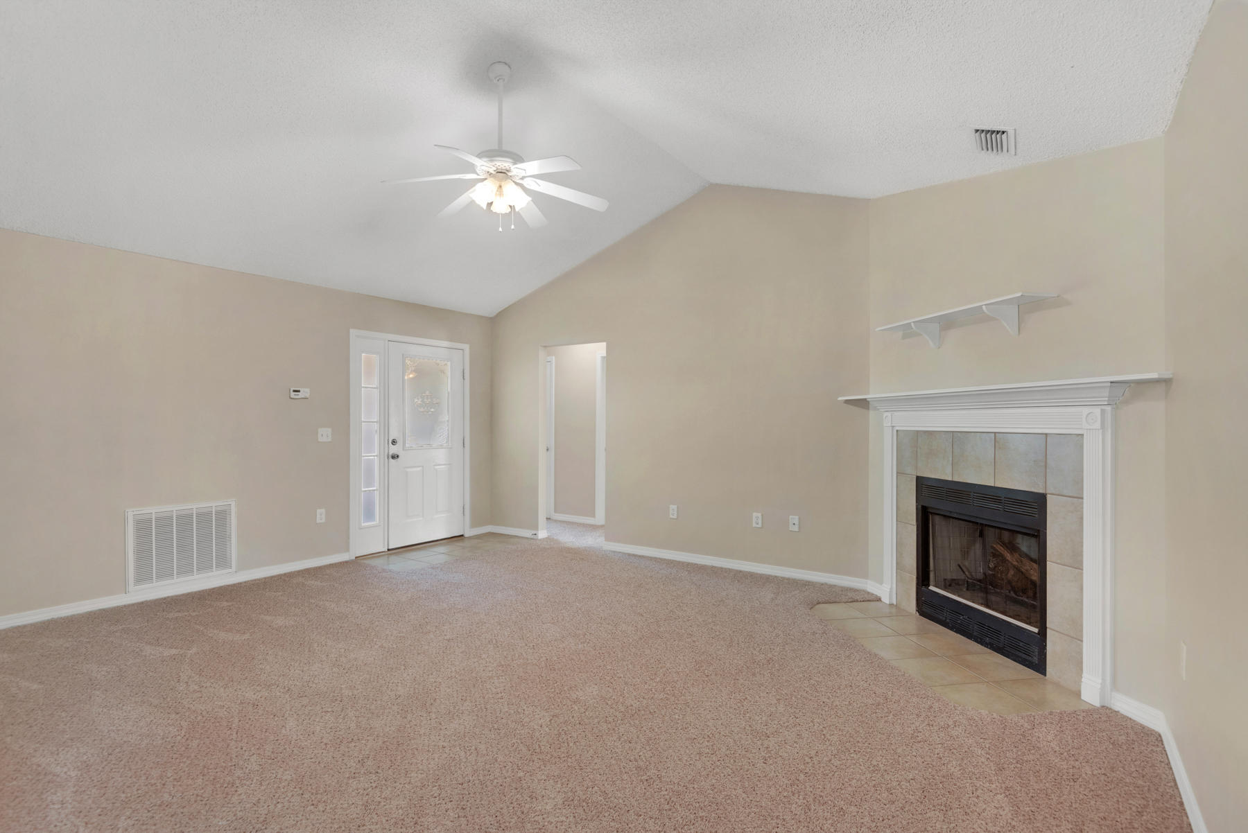 VILLA TASSO TOWN OF - Residential