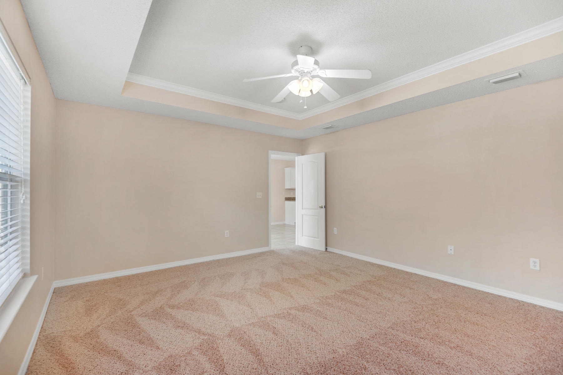 VILLA TASSO TOWN OF - Residential