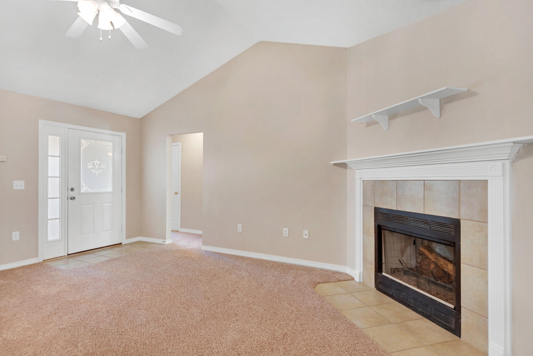 VILLA TASSO TOWN OF - Residential