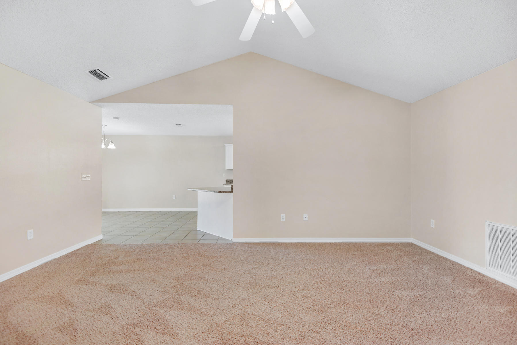 VILLA TASSO TOWN OF - Residential