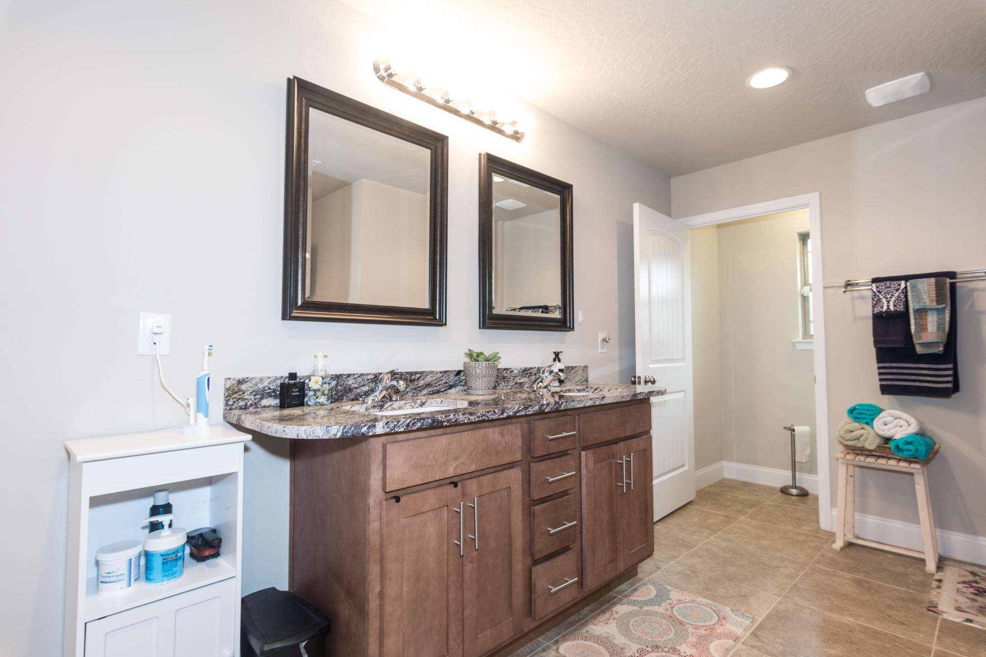 CHANAN ESTATES 1ST ADDN - Residential