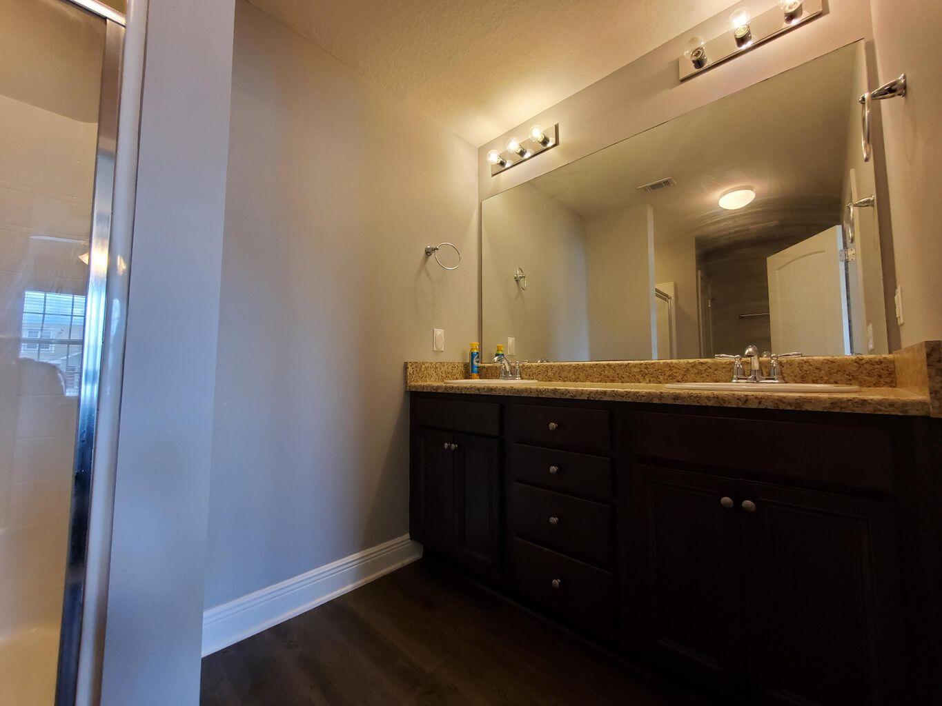 IRON HORSE T/H PH 1 LOT 4 BLK A - Residential