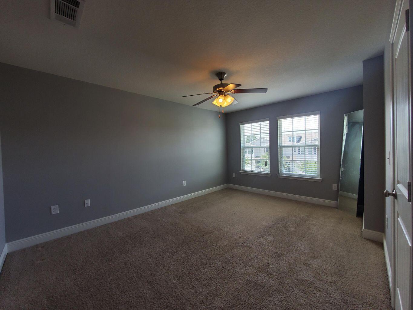 IRON HORSE T/H PH 1 LOT 4 BLK A - Residential
