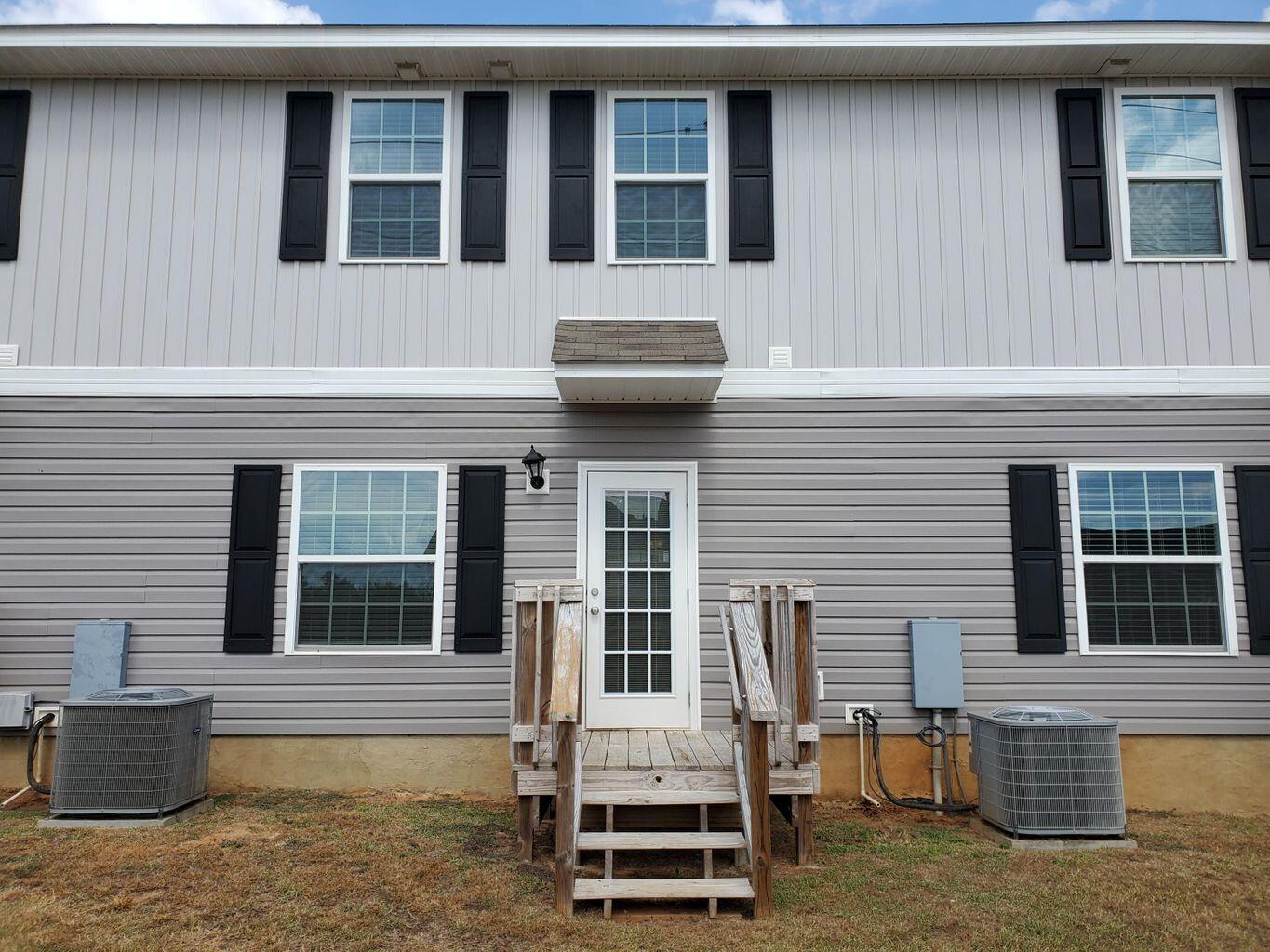 IRON HORSE T/H PH 1 LOT 4 BLK A - Residential