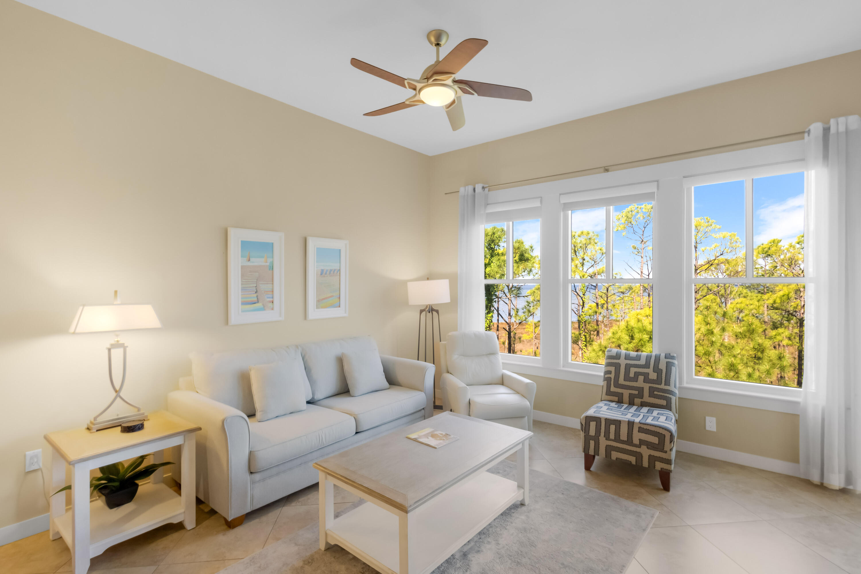 BAHIA CONDO - Residential