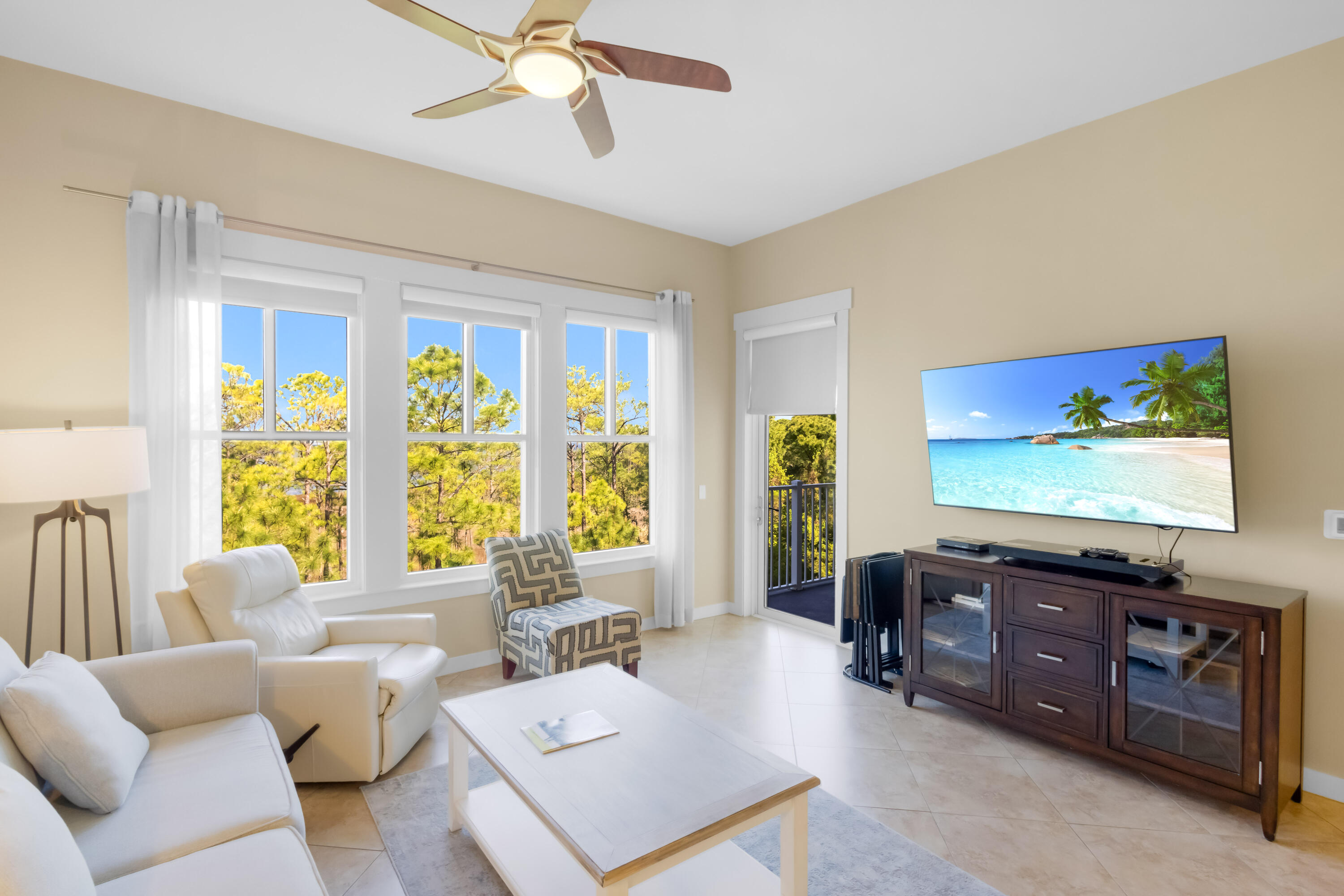 BAHIA CONDO - Residential