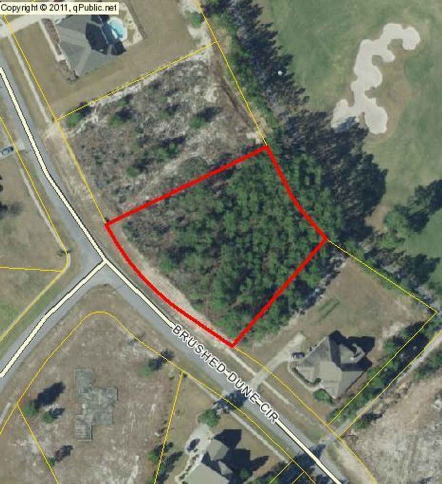 Build your dream on the 17th fairway of the Windswept golf course. Enjoy the community pool and playground.